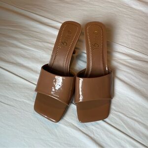 Elegant Tan Heeled Mules